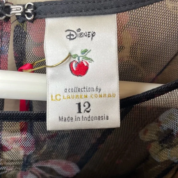 LAUREN CONRAD - Kohl’s Snow White Dress - Picture 8 of 10